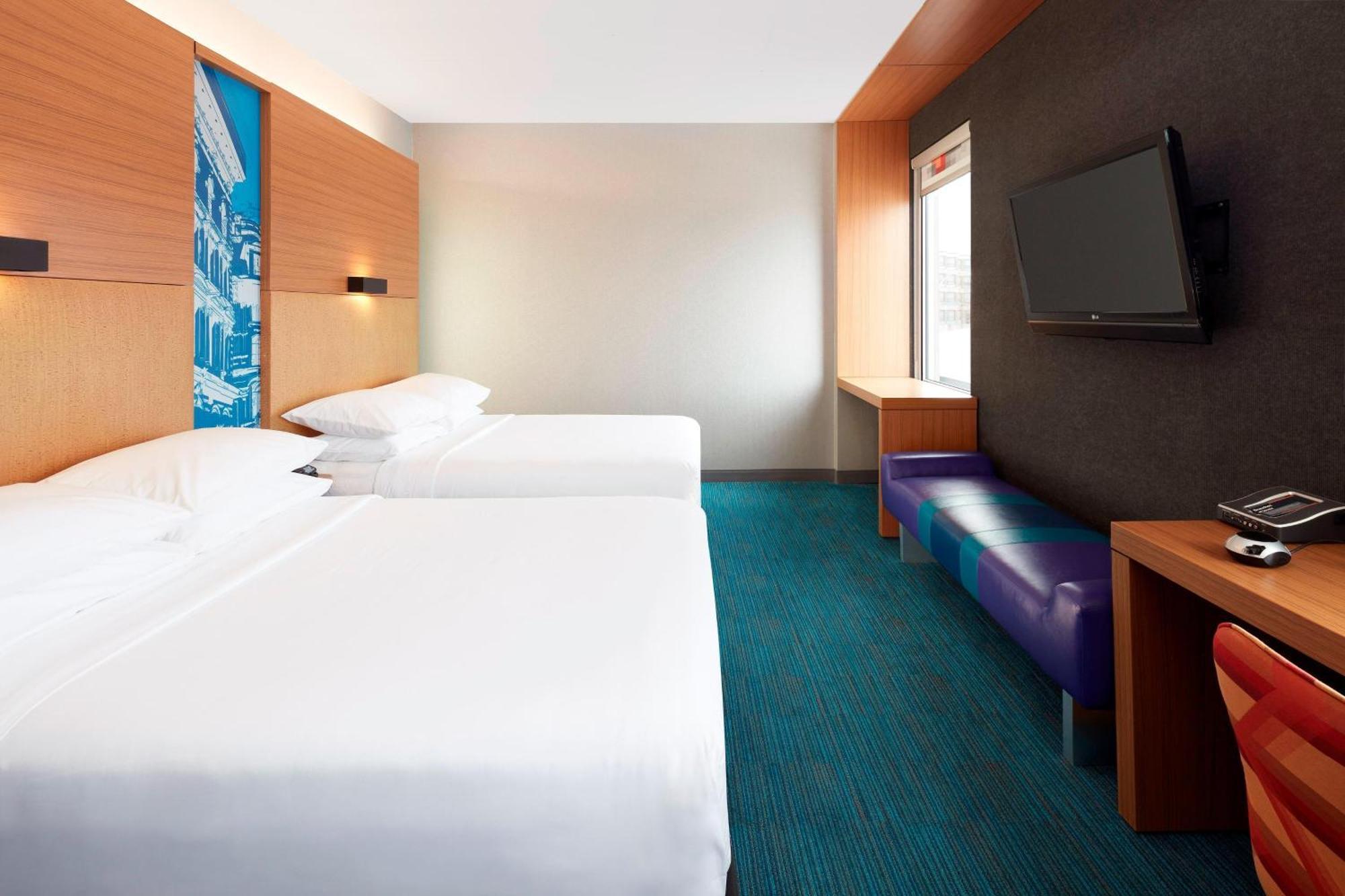 Hotel Aloft Montreal Airport Dorval Esterno foto