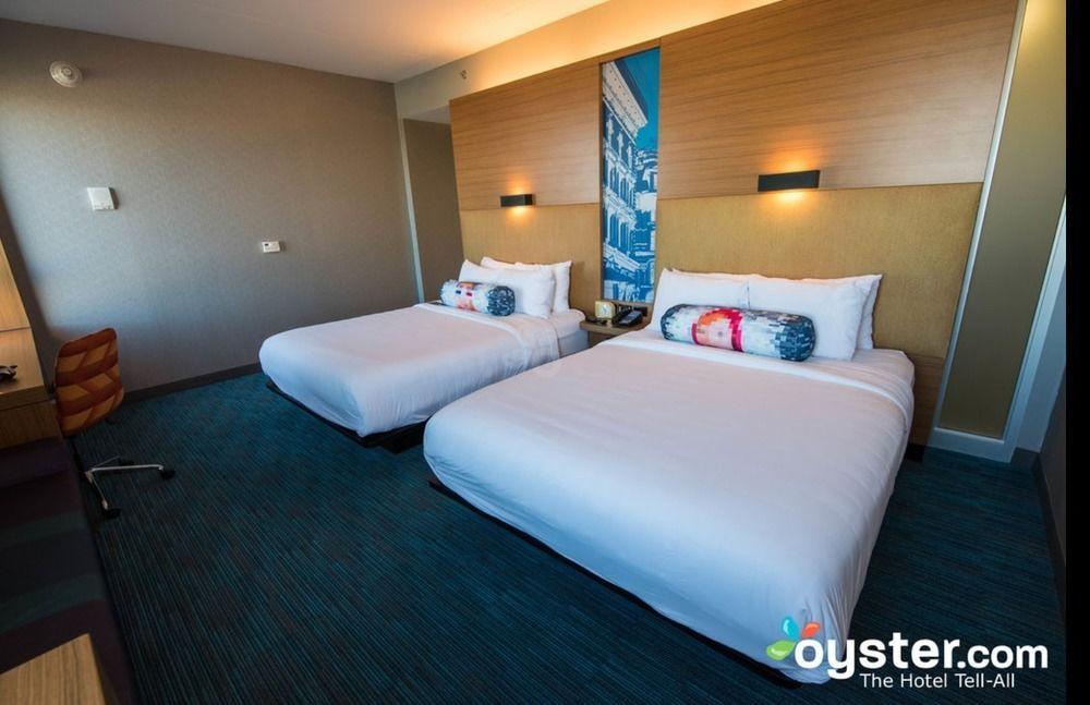 Hotel Aloft Montreal Airport Dorval Esterno foto